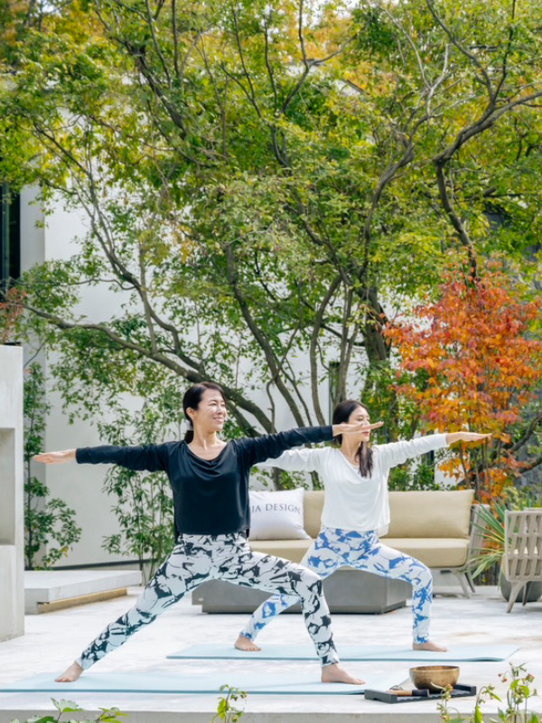 リトリートヨガ